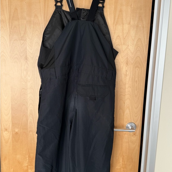 DC Snowboard Bibs worn a few times. In very good condition! - Picture 6 of 7